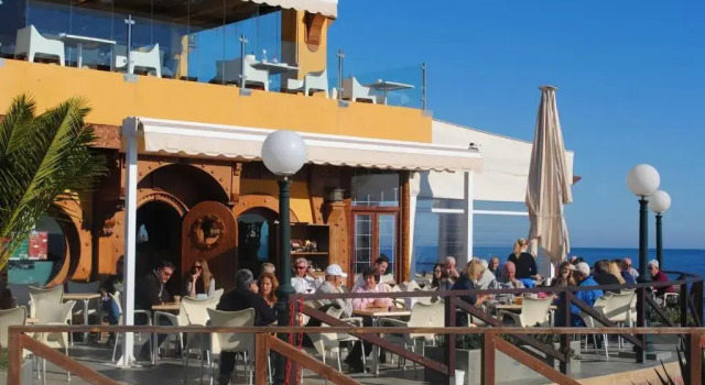 Вилла с видом на море Villa Tindra