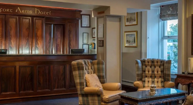 Headfort Arms Hotel, Prenota Hotel Kells Contea di Meath