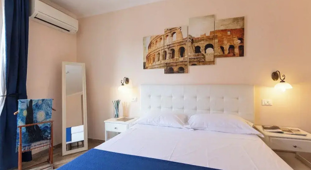 Четырёхместный номер Standard с балконом Rome To Stay