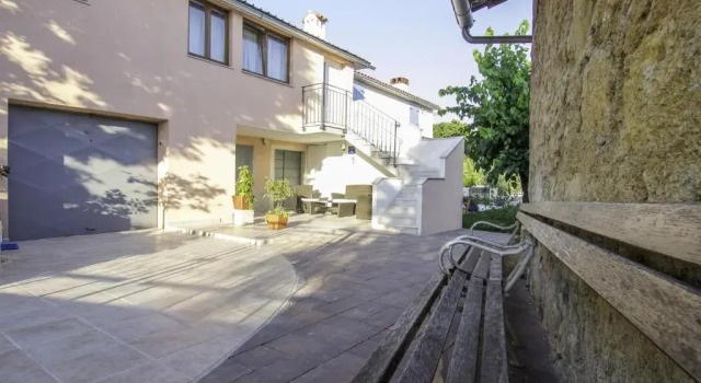 Апартаменты Guest House Ravnić