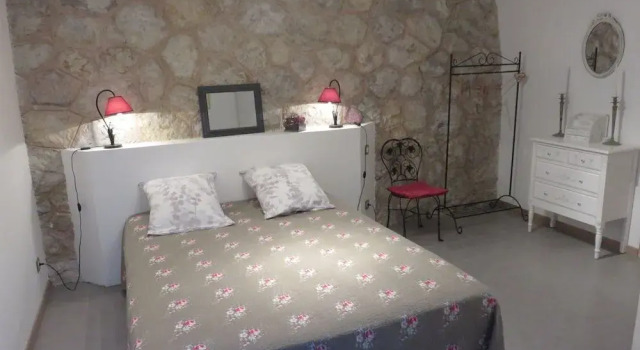 Domaine Sainte Marie Des Ollieux, Book Bed and Breakfast Hoteller i Corbières med morgenmad, Morgenmad