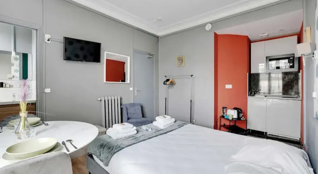 Comfortable Studio - 2P - Canal Saint-martin, Забронировать Отель Париж Иль-де-Франс, рядом с Станция метро Rambuteau