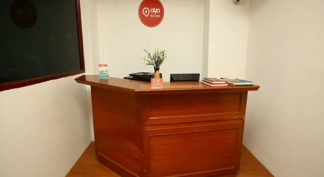 OYO 10735 Cozee Stay, Забронировать Отель Отели Ченнаи с завтраком, рядом с AVM Rajeswari Kalyana Mandapam, Завтраки