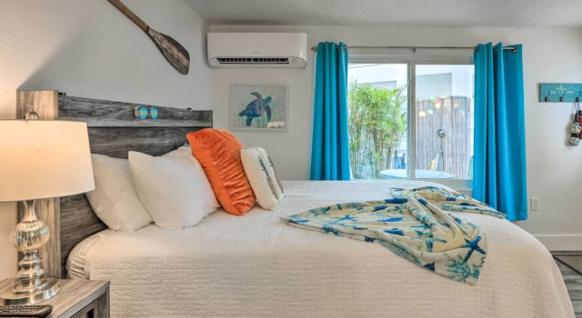 Cozy Siesta Key Dream Inn Rental < 1/2 Mi to Beach, Забронировать Апартаменты/квартира Отели Сиеста-Ки с парковкой, Парковка