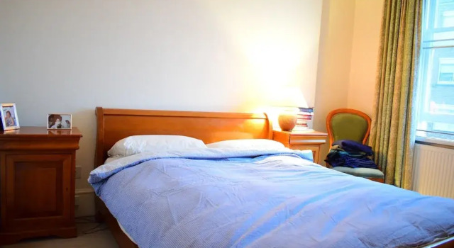 Kensington 2 Bedroom Flat With Balcony, Забронировать Отель Отели Лондона 3 звезды, рядом с Выставочный центр Olympia, 3*