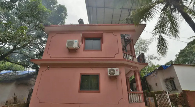 OYO 15390 Francis Goa Guest House, Забронировать Гостевой дом Калангут Северный Гоа, рядом с Пляж Калангут
