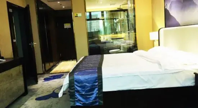 Люкс Renhe International Hotel