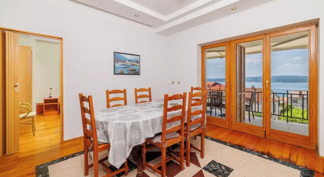Апартаменты с балконом Apartments Dijana