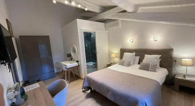 Standart çift kişilik oda Hotel Mas De Galoffre