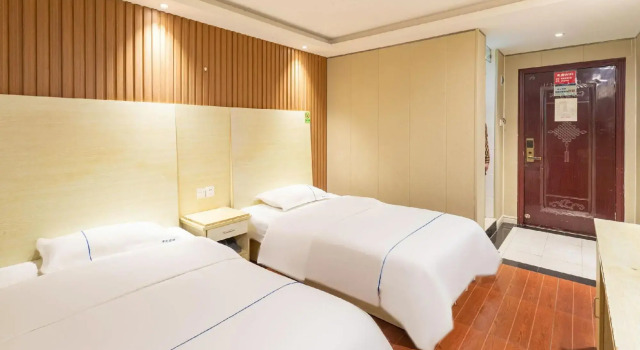 Yuefa Hotel (Shenzhen Dongmen Old Street Shaibu Subway Station), Rezerwuj Hotel Hotele w Shenzhen z parkingiem, Parking