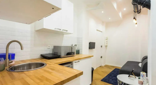 Апартаменты Cosy Apartment in Pigalle for 2 People