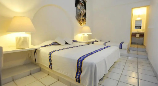 Reconocido por su Ubicacion Calidez y Hospitalidad, Забронировать Отель Отели Ixtapa-Zihuatanejo с бассейном, Бассейн