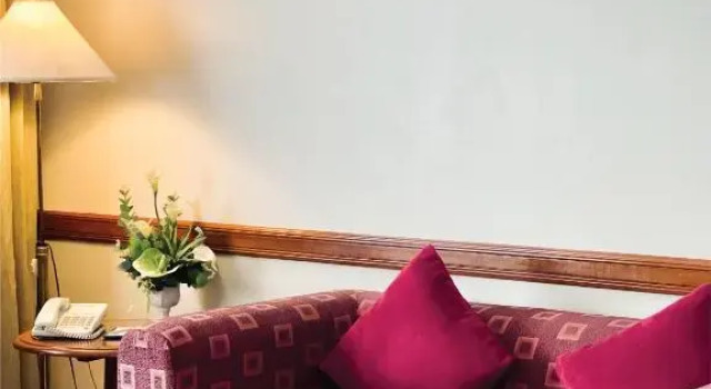 Люкс Royal Phuket City Hotel