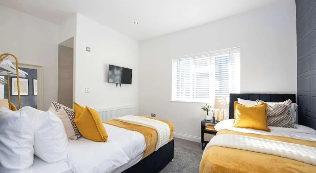 Cosy Apartment in the Heart of Sale