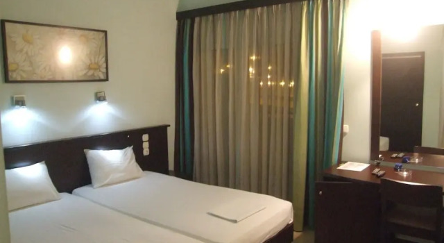 Одноместный номер Standard с балконом Hotel George
