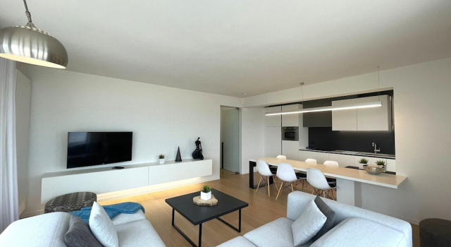 Apartment by Epernay Square With Sea View, Prenota Appartamento Hotel a Flanders con parcheggio, Parcheggio