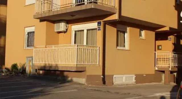 Apartment Mario, Забронировать Апартаменты/квартира Рогозница Шибенско-Книнская жупания