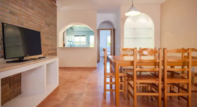 Manila Houses C-4, Забронировать Вилла Виллы El Baix Penedès, Вилла