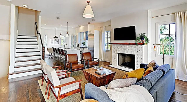 All-suite Townhome W/ Designer Furnishings 3 Bedroom Townhouse, Book Feriehus Villaer i Nashville, Villa