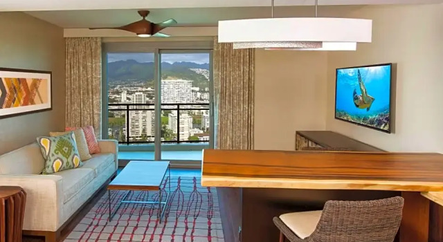 Двухместный люкс Accessible c 1 комнатой с видом на горы Hilton Grand Vacation Club The Grand Islander Waikiki Honolulu