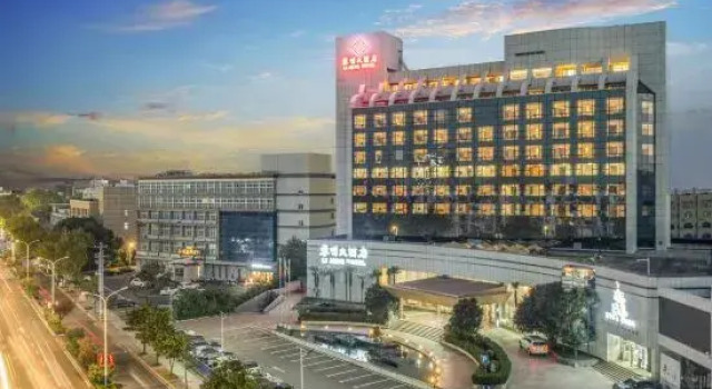 Li Ming Hotel, Prenota Hotel Hotel a Jiangsu con parcheggio, Parcheggio