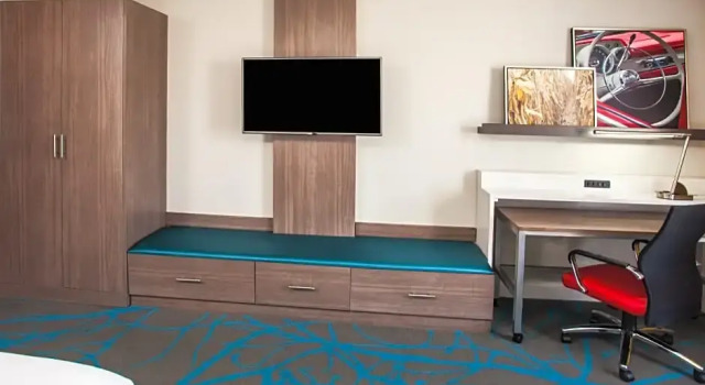 Четырёхместный люкс c 1 комнатой Holiday Inn Express & Suites Litchfield by IHG