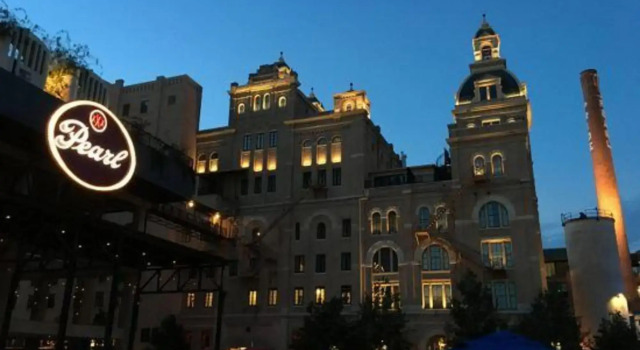 Florida St #B Near Downtown with All Amenities