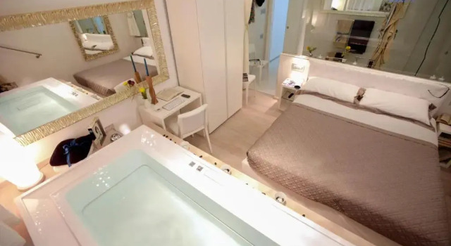 Deluxe Suite Conte Max Rooms