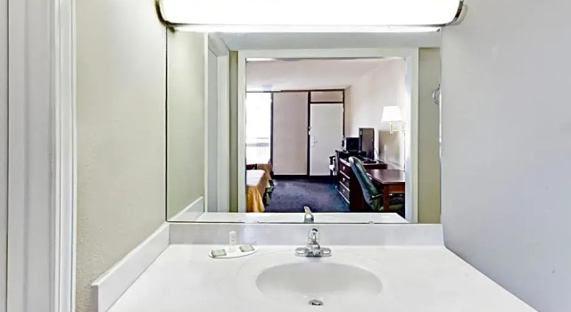 Четырёхместный номер Standard Super Inn & Suites Carrollton