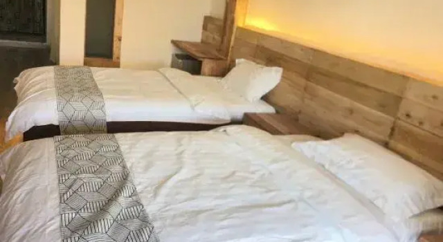 Shanyou Muxi Guesthouse, Varaa Hotelli Hotellit Sichuan pysäköinnillä, Pysäköinti
