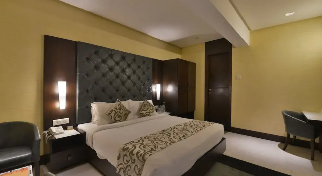 Номер Superior Hotel The Golden Oak Central by Citrus Prime