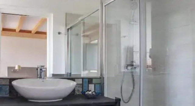 Семейный люкс The Rock Suites & Spa