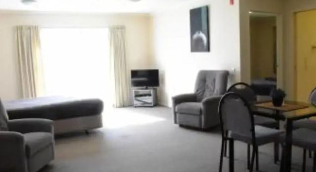 Семейные апартаменты BKs Chardonnay Motor Lodge