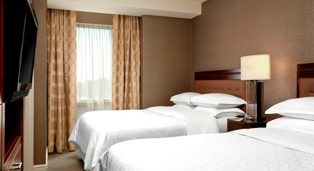 Sheraton Suites Calgary Eau Claire