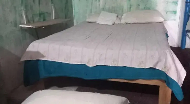 Кровать в общем номере с частичным видом на океан Hostal Luna Vallarta