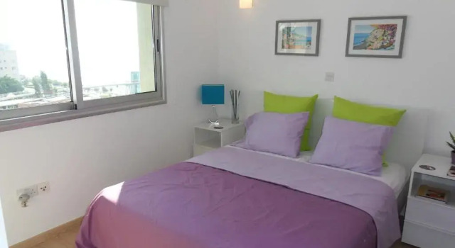 Eden Beach Apartment 611, Boek Appartement Limasol Limassol