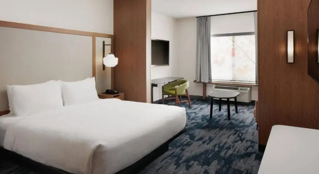 Люкс Fairfield Inn & Suites by Marriott Louisville New Albany IN
