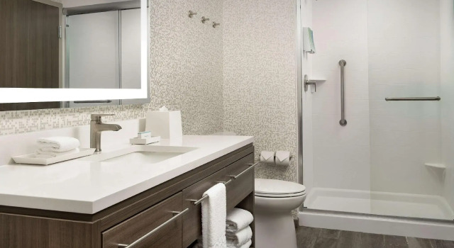 Двухместный люкс Home2 Suites Polaris Columbus, OH