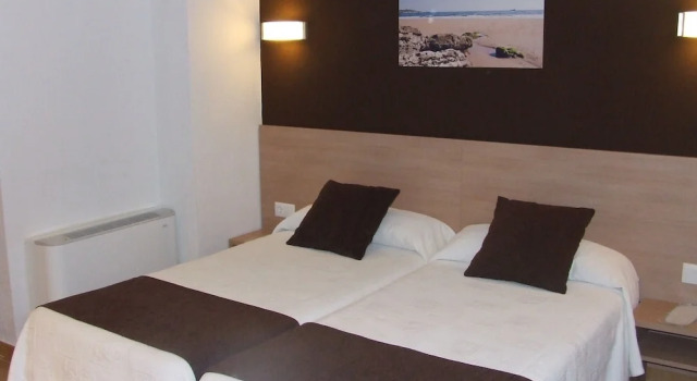 Двухместный номер Standard Hostal Rocamar