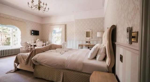 Люкс St Andrews Town Hotel