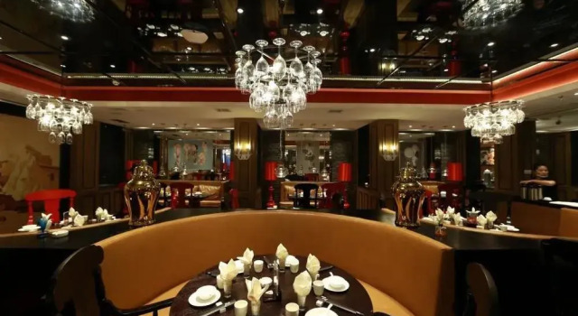 Carnival Fashion Hotel