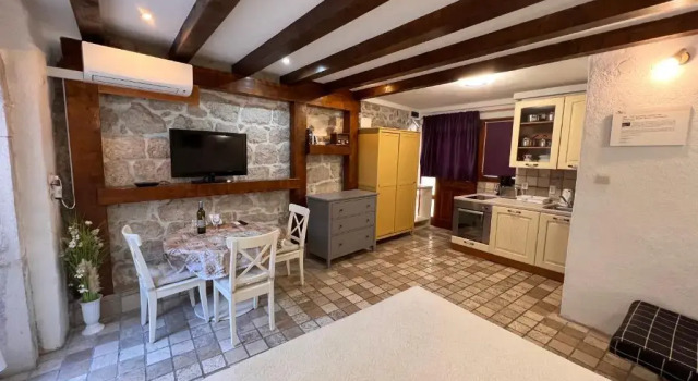 Студия Guesthouse F