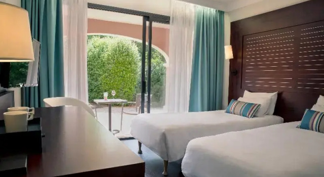 Номер Standard с балконом Hôtel Les Jardins De Sainte-Maxime