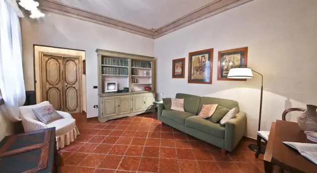 Apartments Florence - Vigna Nuova Laura, Забронировать Апартаменты/квартира Апартаменты Флоренции, рядом с Площадь Кафедрального собора, Апартаменты/квартира