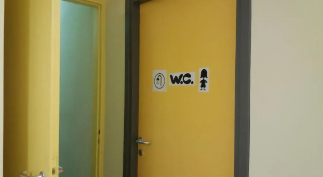 Кровать в общем номере Welcommon Hostel