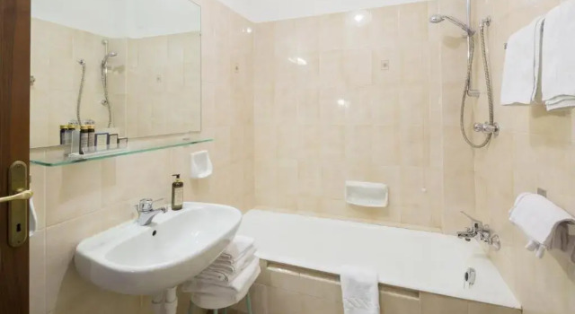 Семейный номер Standard Hotel & Apartments Sasso