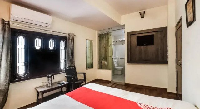 Treebo Trip Vaishali by OYO Rooms