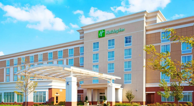 Кровать в общем номере Holiday Inn Battle Creek by IHG