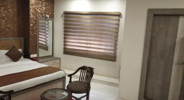 Люкс Deluxe Hotel Aadesh Palace
