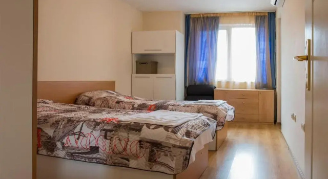 Апартаменты GLORIOUS - 2-Bedroom apartment near Youth Hill